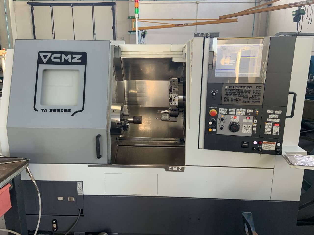 TORNIO CNC CMZ TA30 meccanica di precisione